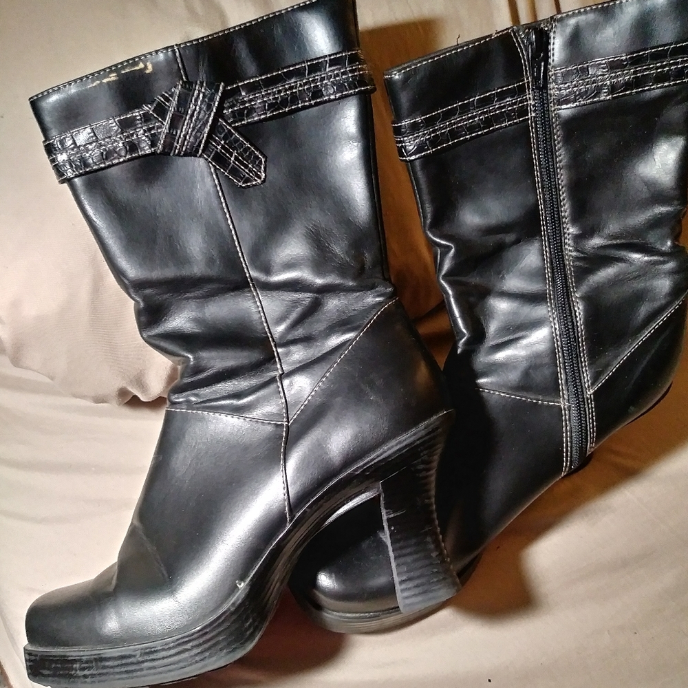 Boots Size 10